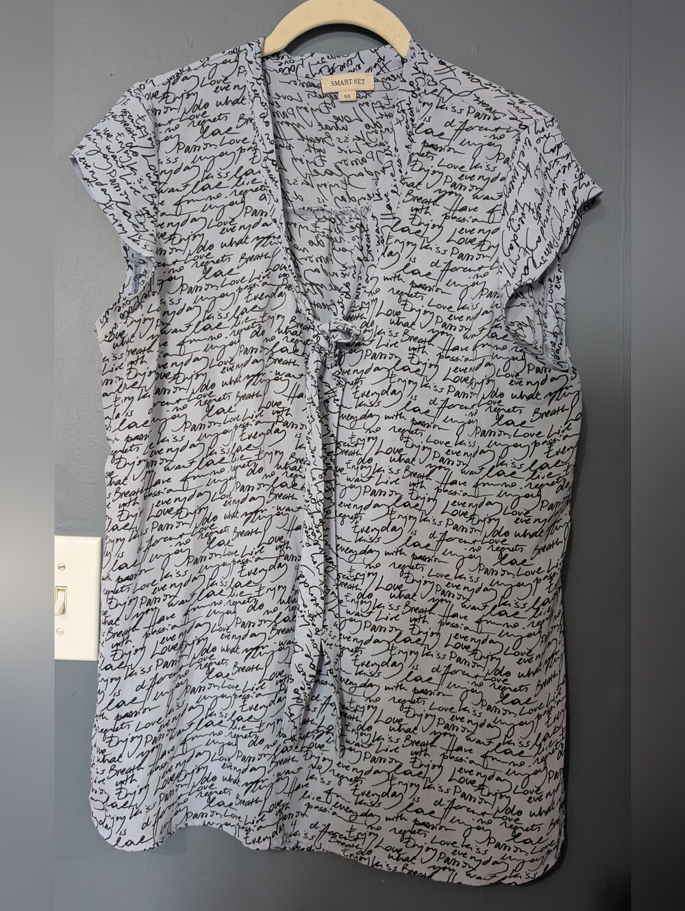 Smart Set Script Tie-Front Blouse large *F16